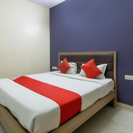 Hotel O Golden Inn Near Cubbon Park Bangalore Exterior foto